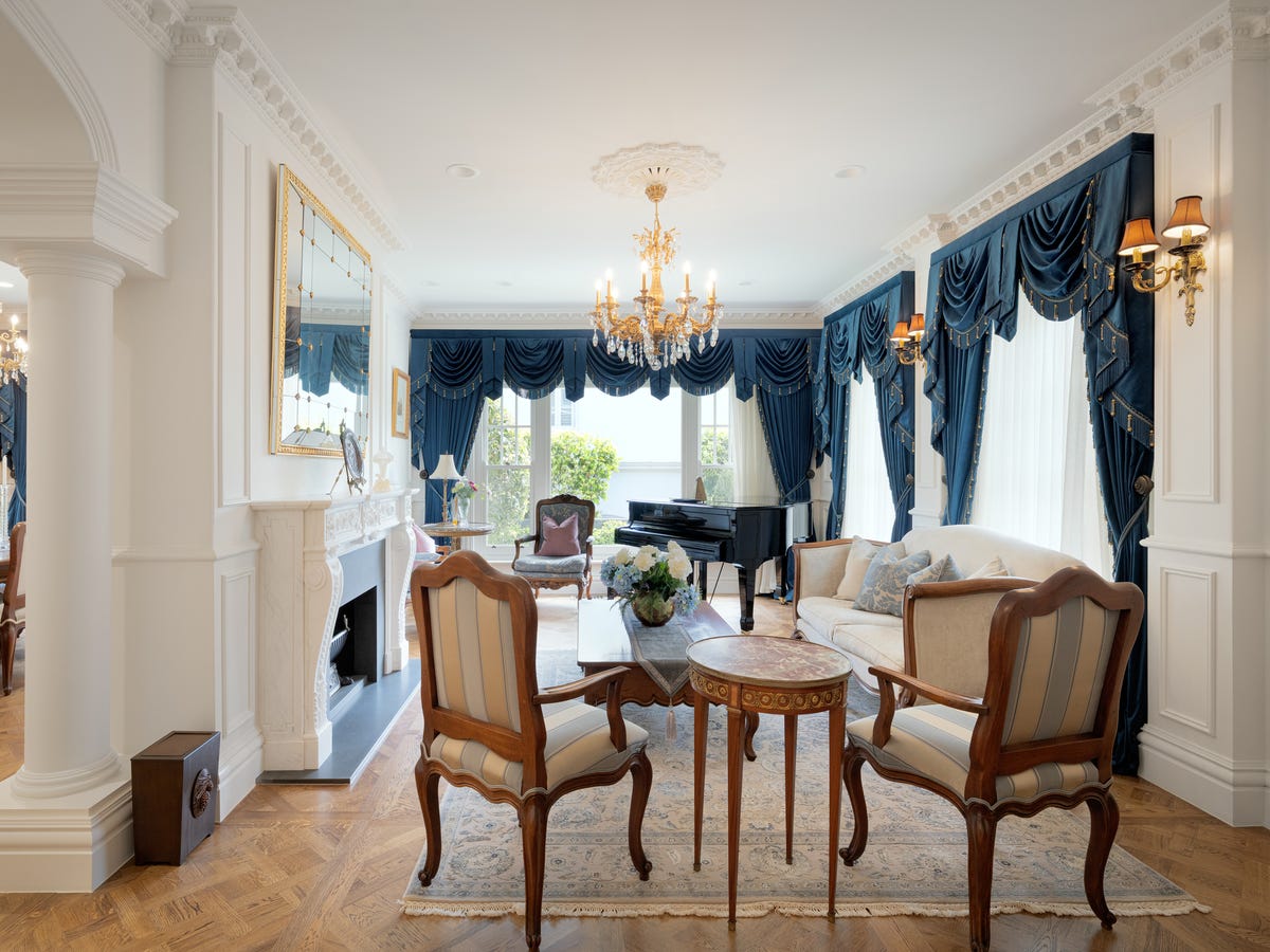 Family luxury in prestigious Toorak locale with no heritage overlays