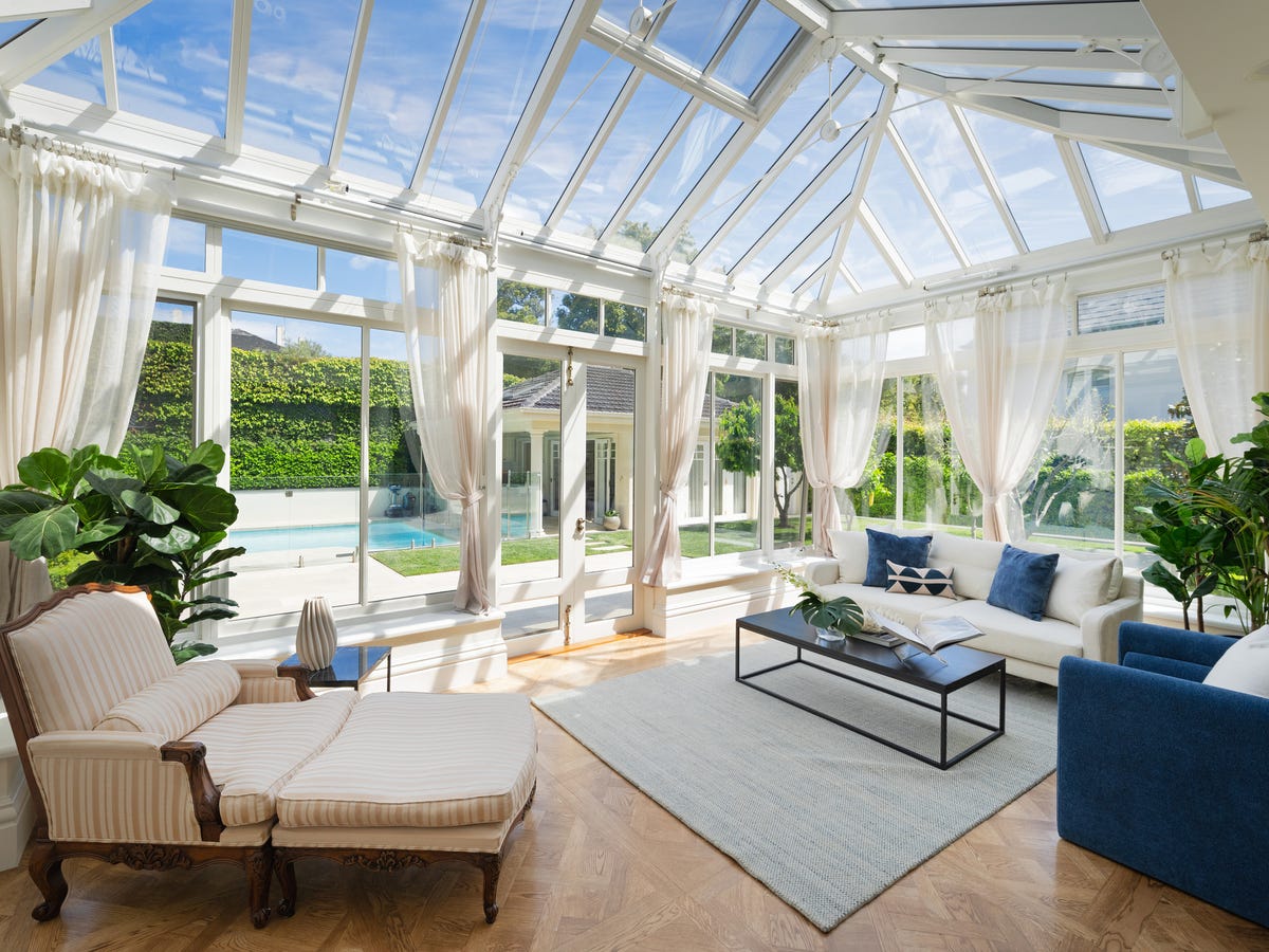 Family luxury in prestigious Toorak locale with no heritage overlays