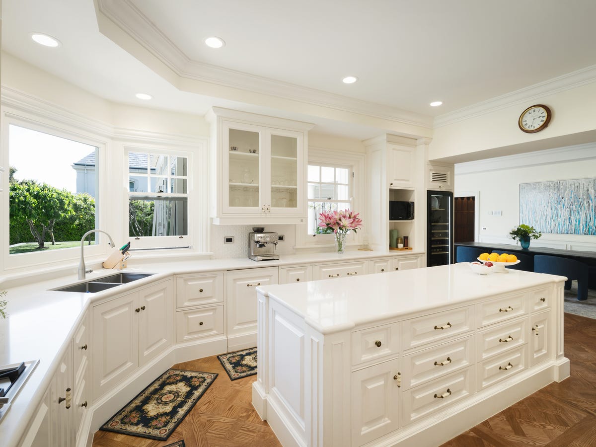 Family luxury in prestigious Toorak locale with no heritage overlays