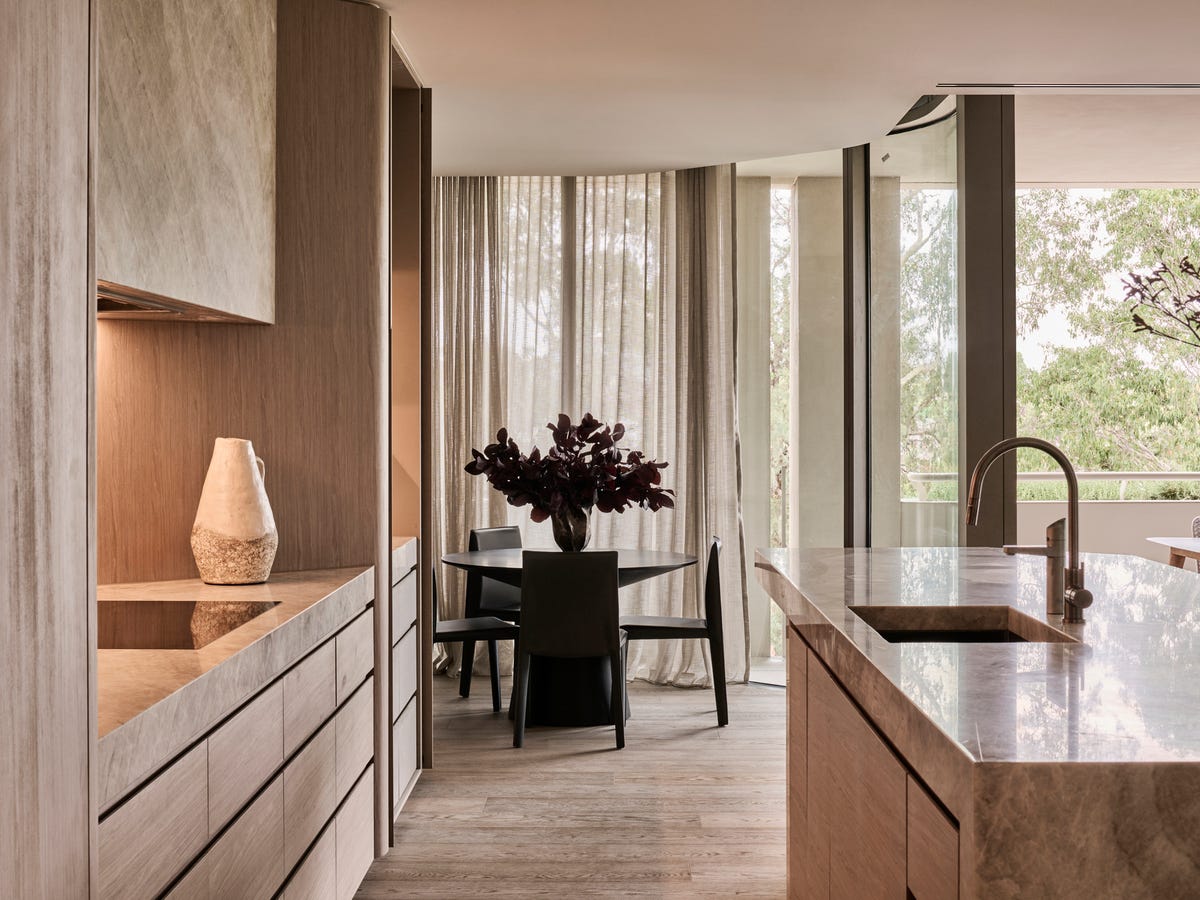 Sub-Penthouse Luxury